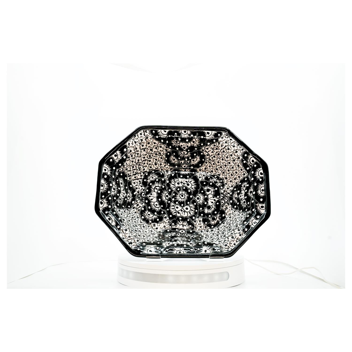 Timeless Elegance Octagonal Serving Bowl (Black)
