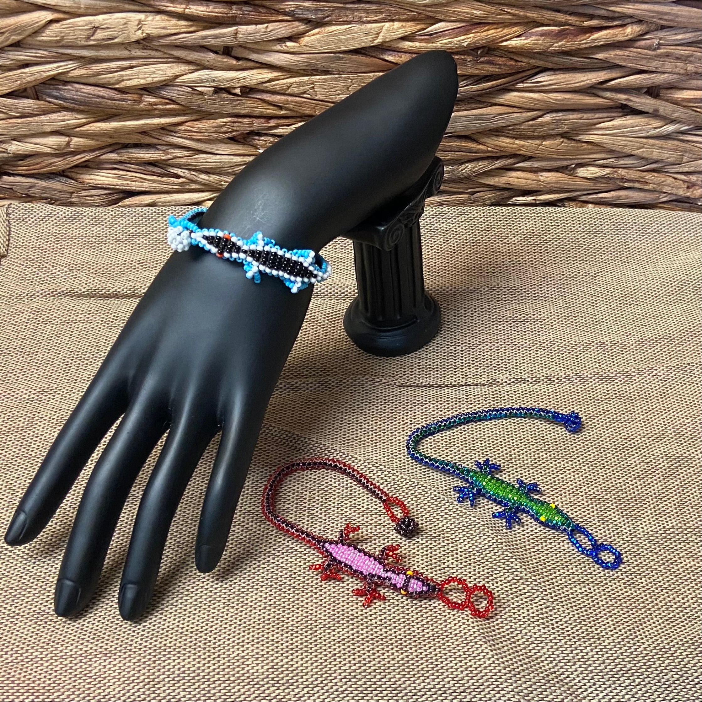 $3.50 ea. #2001-L All Seed Bead Lizard Bracelet (12pcs/Order)